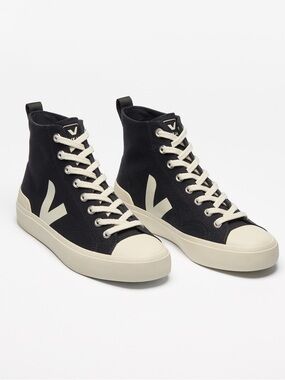 VEJA Wata II High Top Canvas Sneakers in Black Pierre